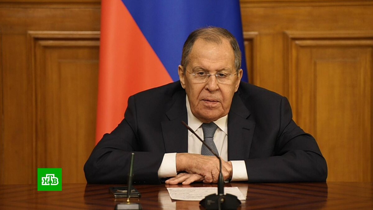    Лавров: искусственная шумиха вокруг плана по Украине подрывает усилия Трампа