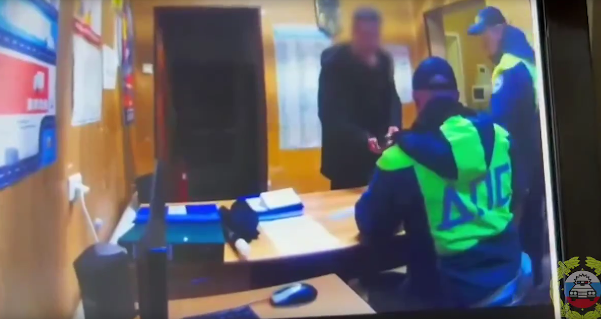 скриншот из видео