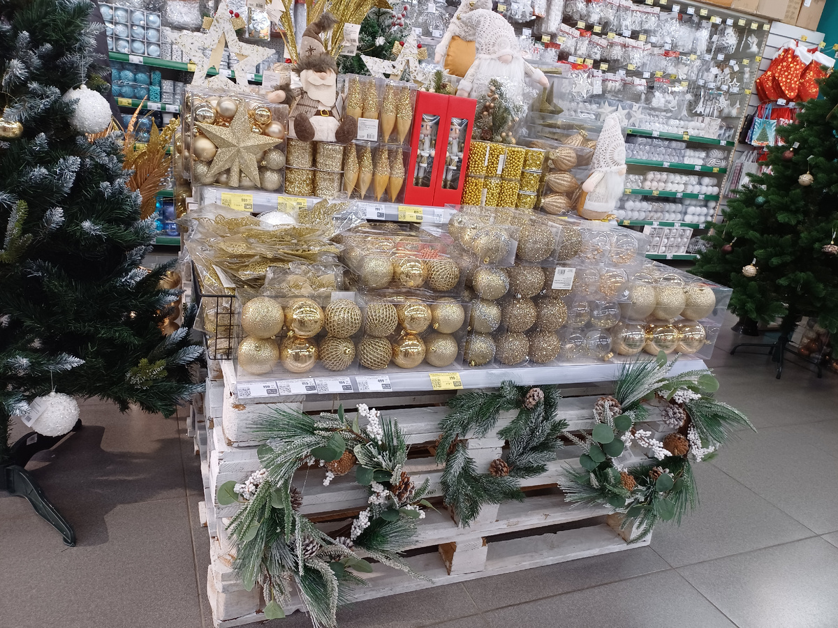 Золотой декор. Фото автора