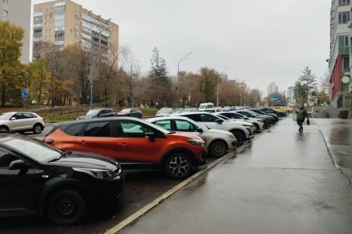    Самарский министр ответил на вопрос о количестве парковок весьма туманно