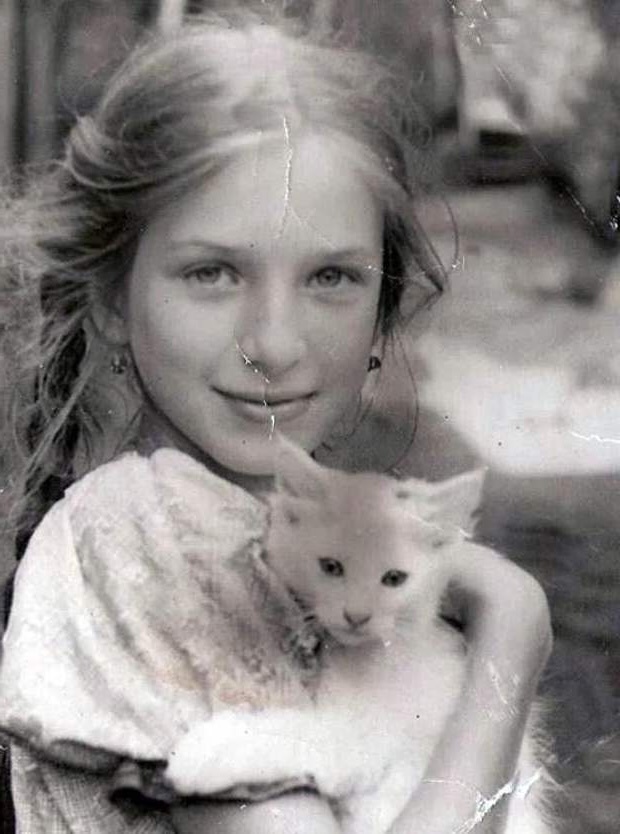 Ирина Гринёва в школьные годы