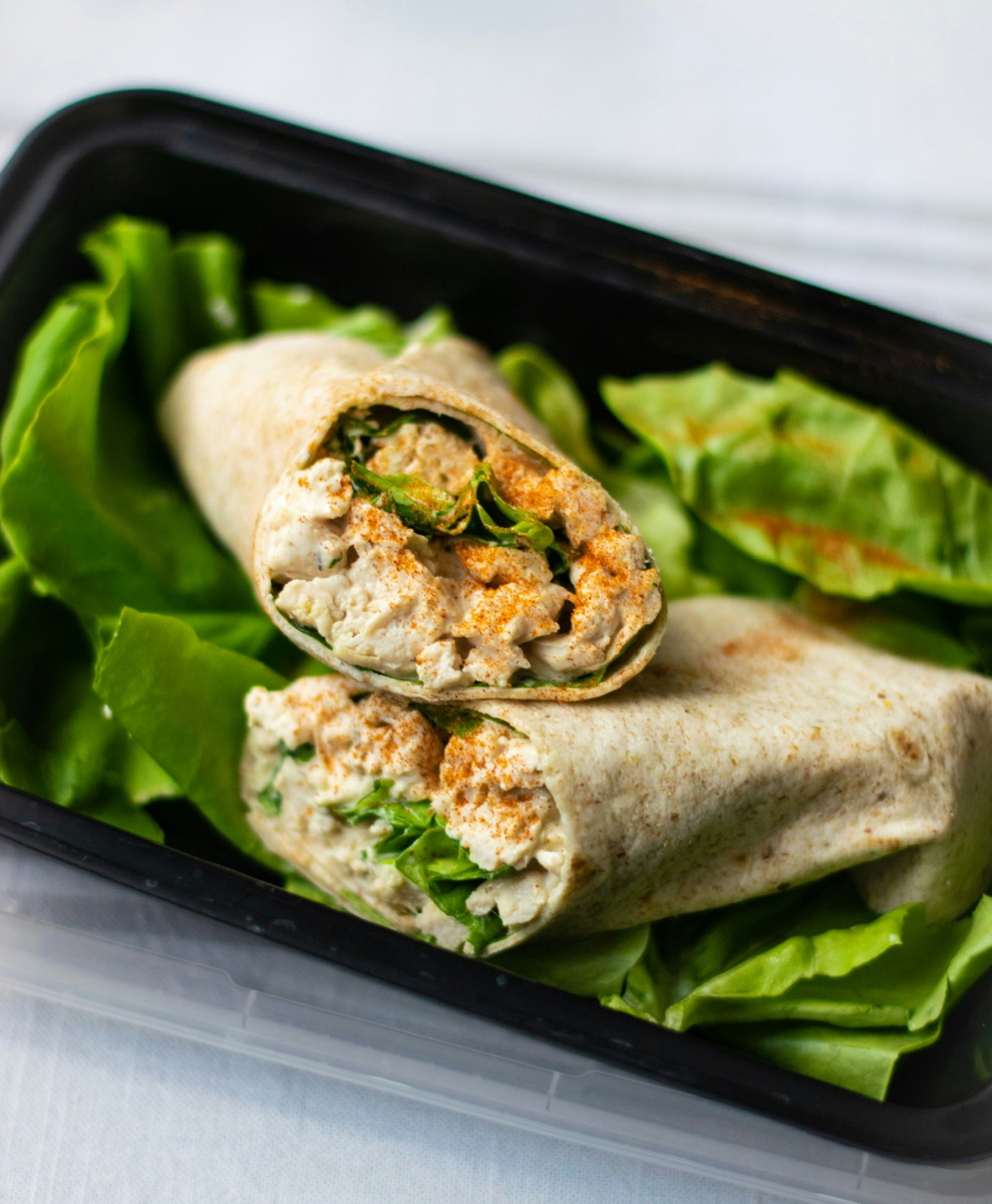 Однажды в 00:30 сделал фахитас ради кулинарного крика души — и понял, что уличный вайб можно сотворить дома за полчаса. Главное — маринад и сильный огонь.