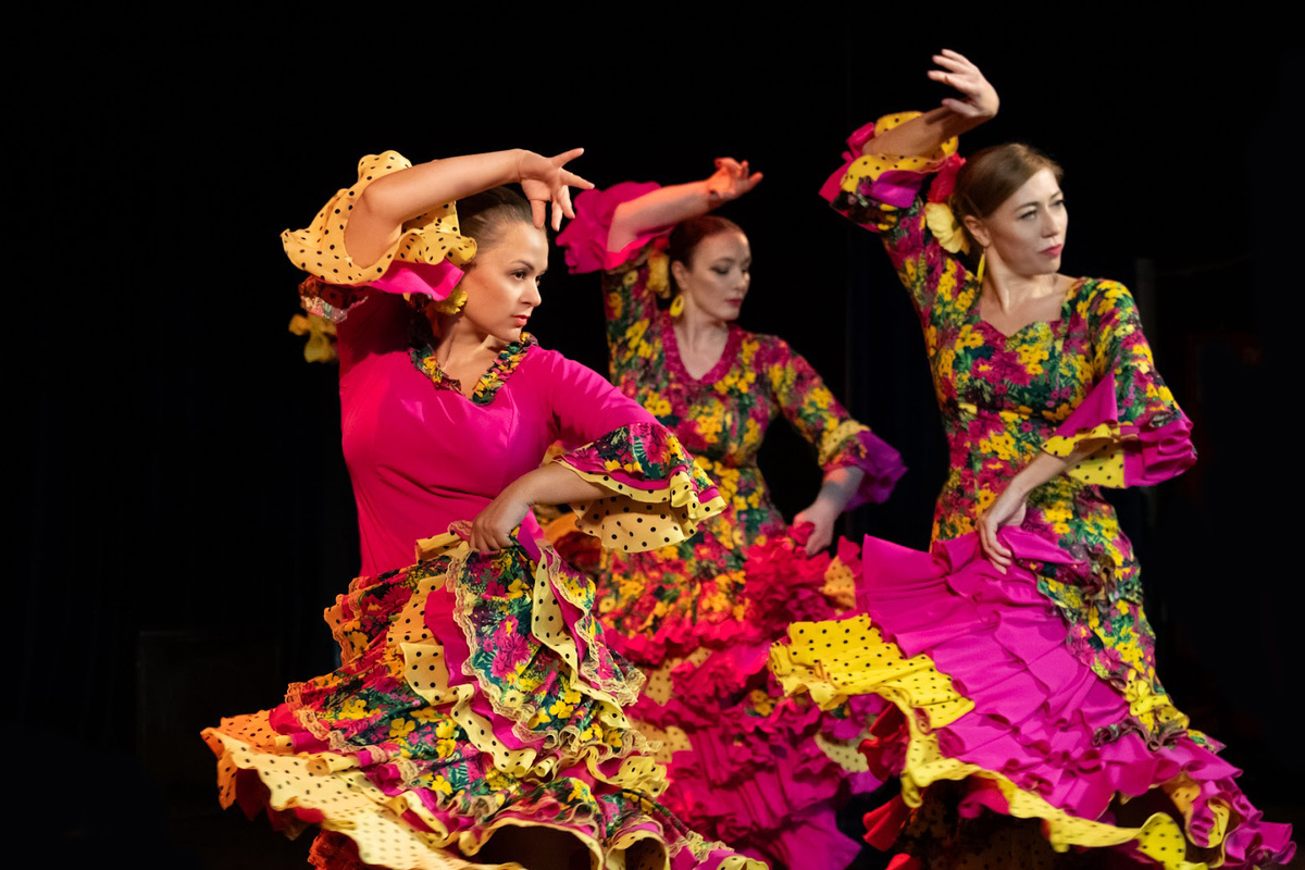 Танец Румба фламенко. Фото: Борис Севастьянов