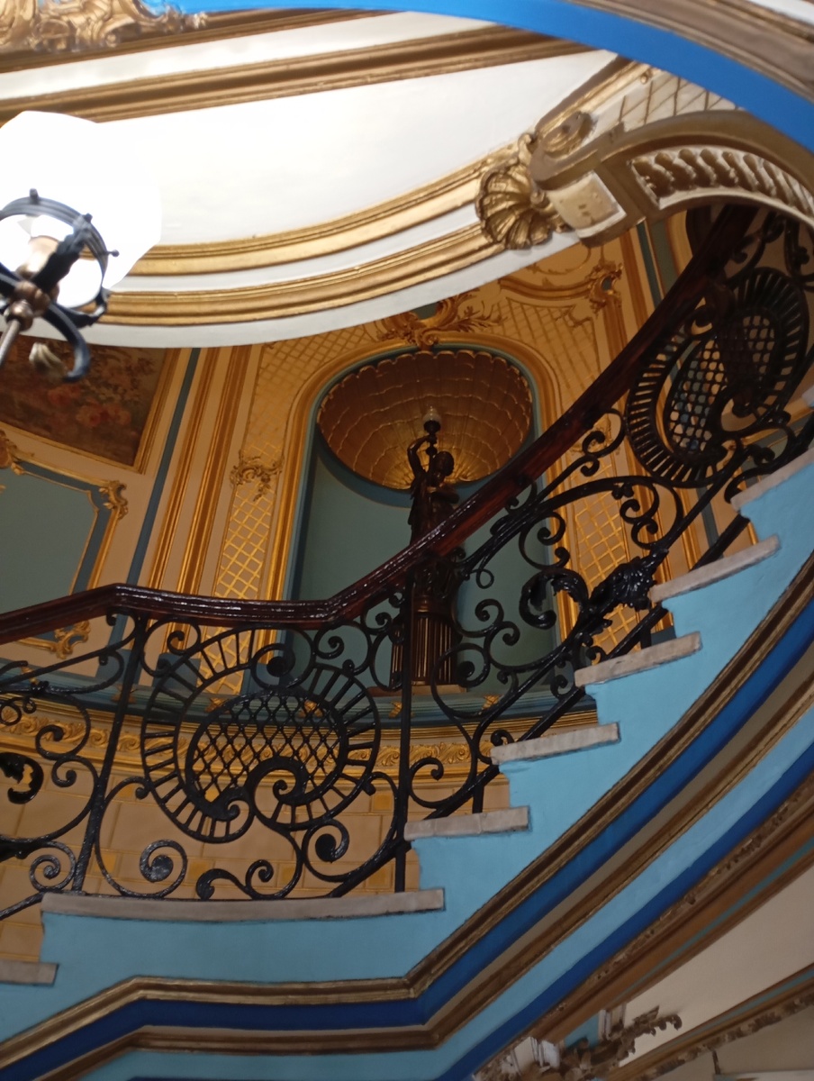 Листайте >>>