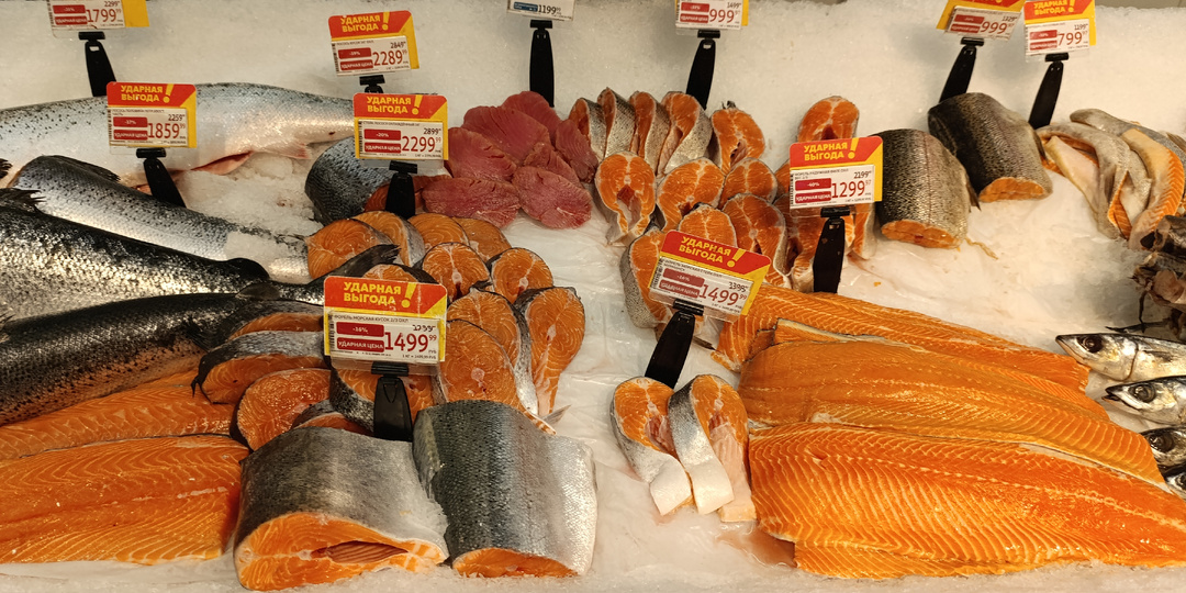 Во сколько раз дешевле засолить форель самому из охлаждённой, чем купить магазине солёную. Считаю себестоимость,даю простой пошаговый рецепт