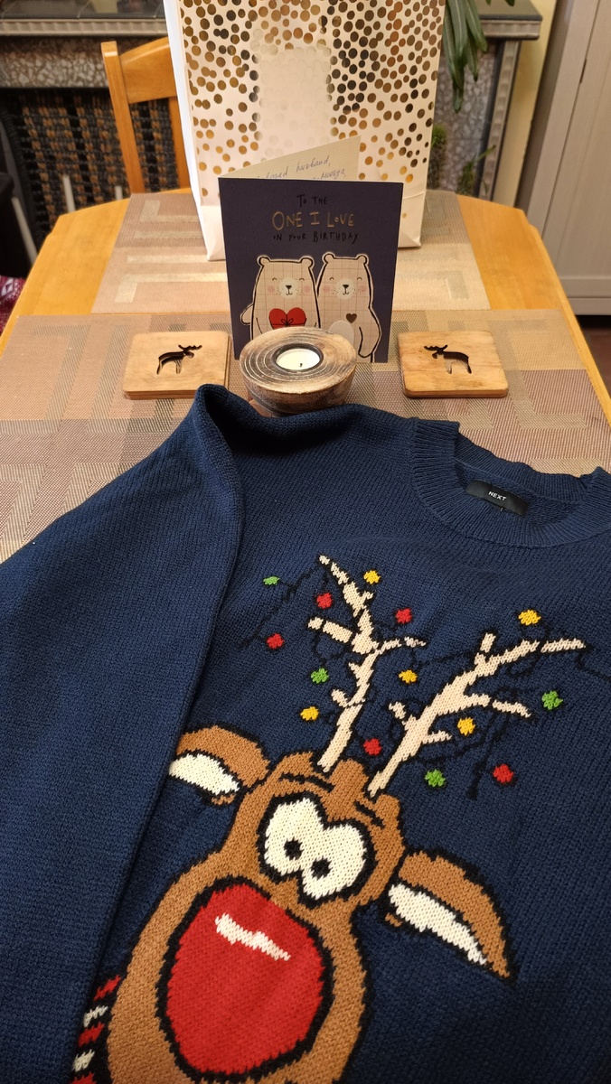 И открытка, конечно же, от меня тоже - это главное) 