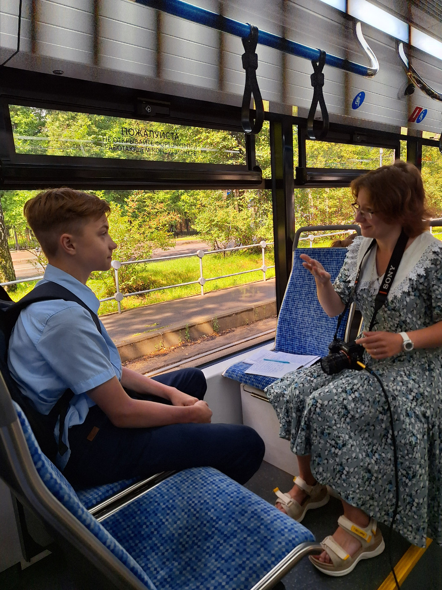 Трамвай - съемочная площадка. И такое бывает. (за кадром "Брата пятерых", июнь 2024)