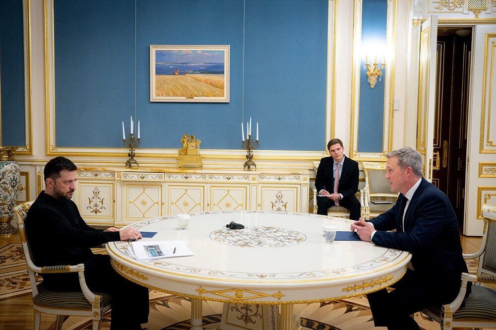    Дэниел Дрисколл встрече с Владимиром Зеленским. Фото: Reuters/ Ukrainian Presidential Press Service