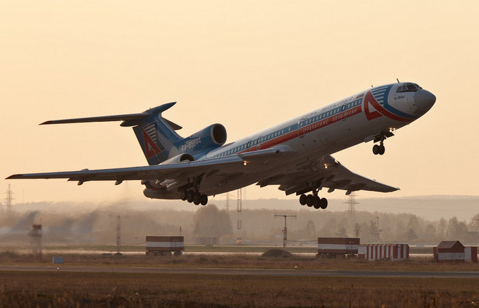 Почему самый массовый пассажирский самолёт СССР Ту-154 в итоге оказался на свалке