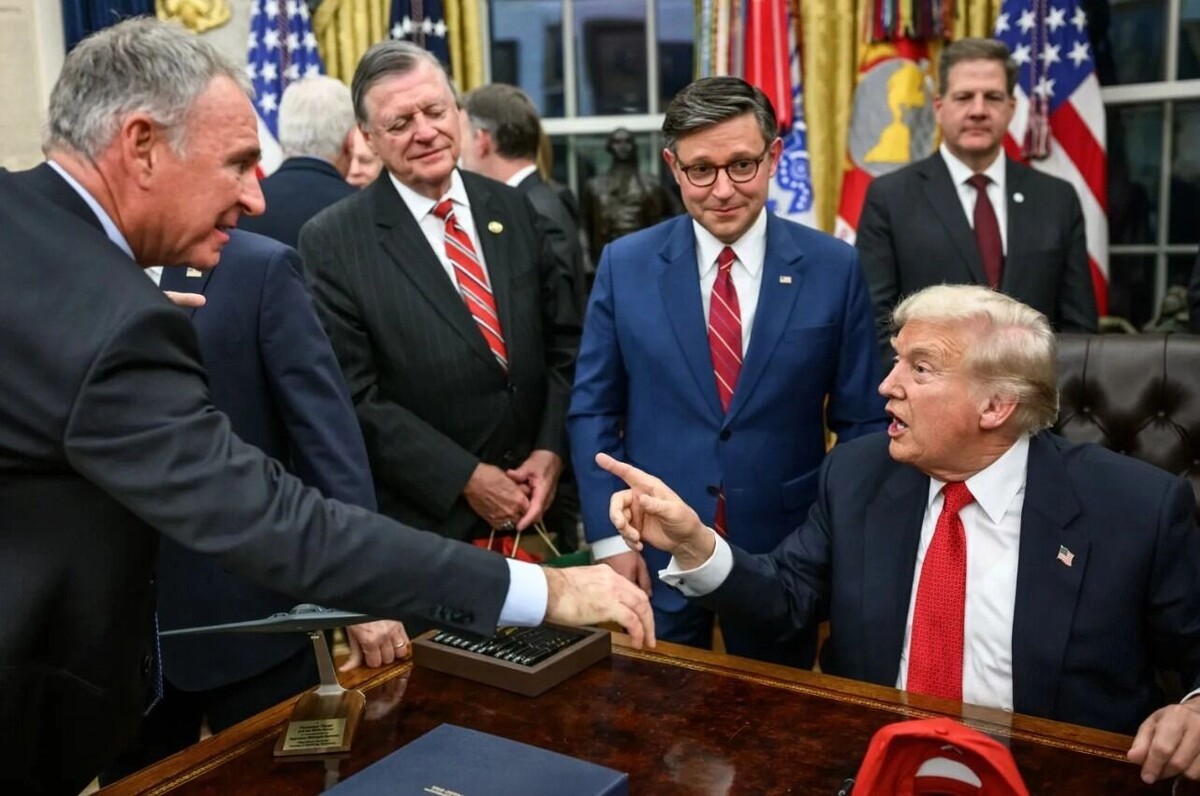 Эксперты отмечают, что с тех пор, как администрация Трампа пришла к власти во второй раз, она мечется между симпатией к России, нейтральной позицией и периодическими попытками поддержать Украину, «все время болтаясь из стороны в сторону». Фото: Пресс-служба Белого дома/whitehouse.gov