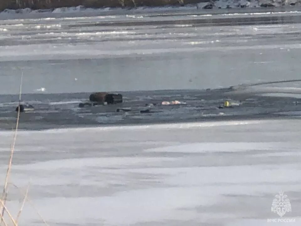    Лед на озере Колыванское. Источник: max.ru/mchs_altkray