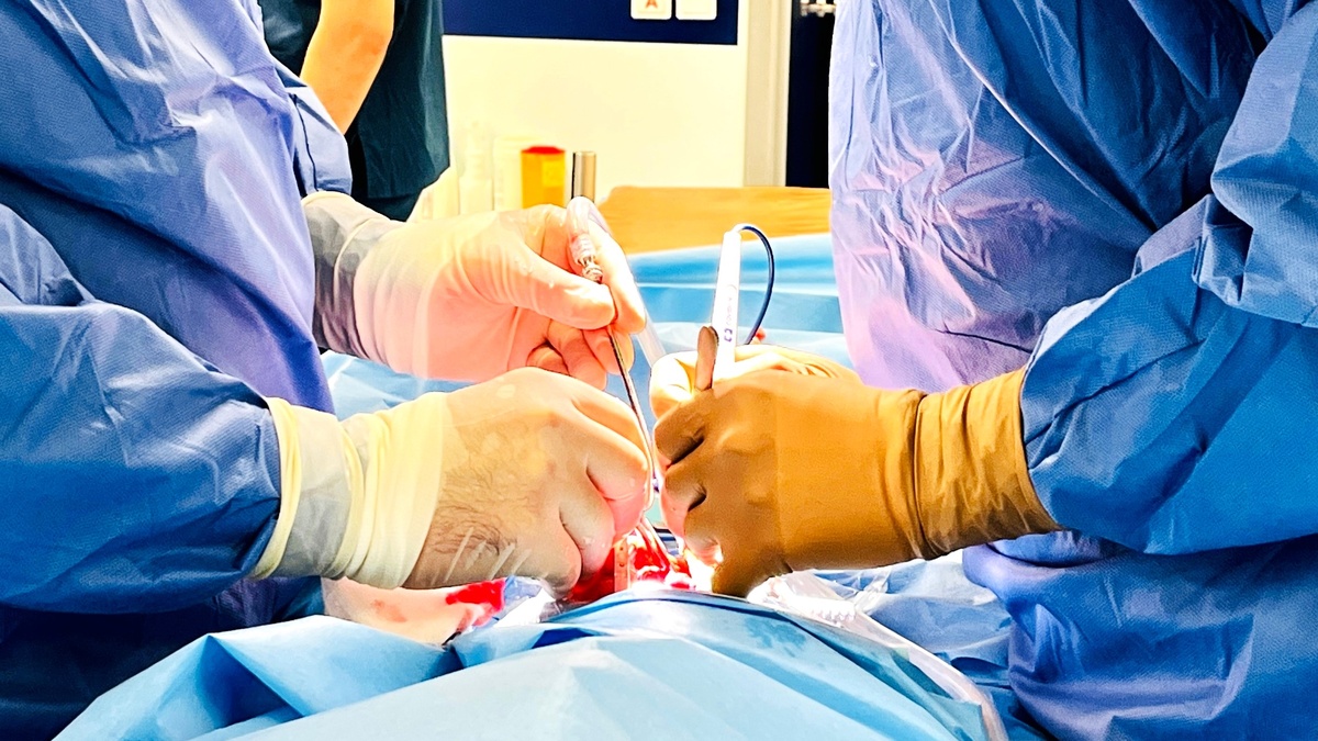    В Сургутском окружном кардиодиспансере поставили уже шестой протез аортального клапана за год