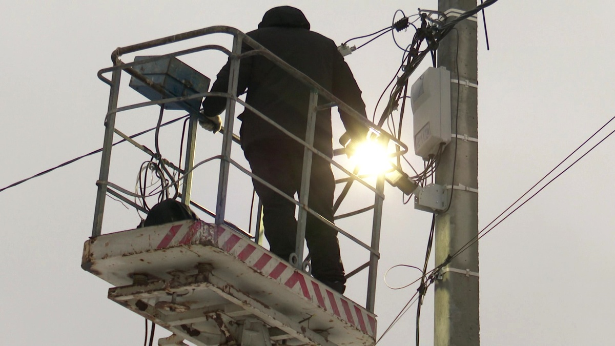    Югорчане изучают опыт Тюменской области по установке автономных фонарей на трассах