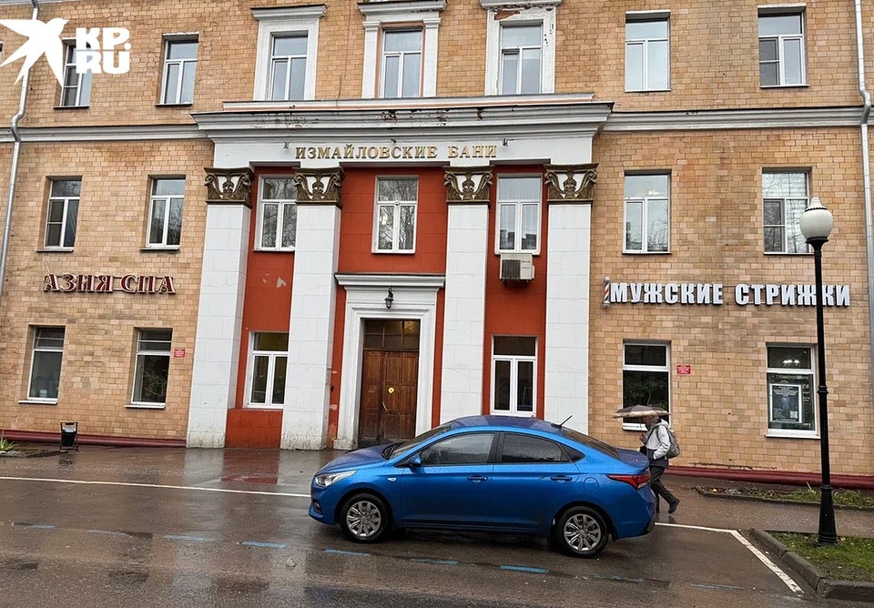    Баня уникальна тем, что разместили ее в специально выстроенной нежилой сталинке Андрей АБРАМОВ