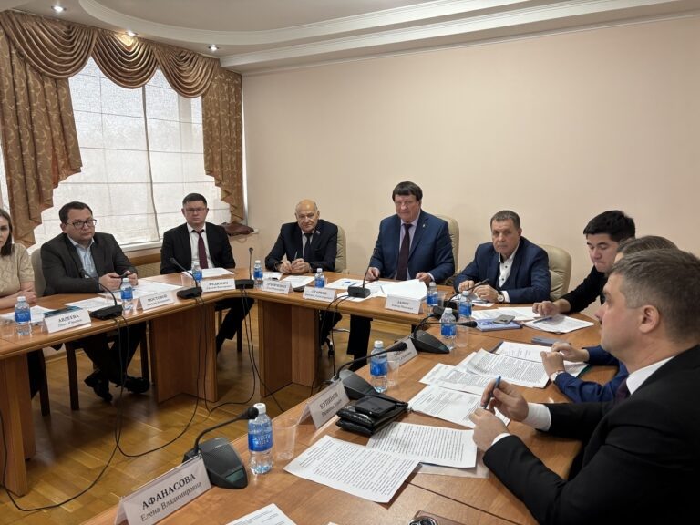    Проблемы в сфере ЖКХ – на общественном контроле       «О»