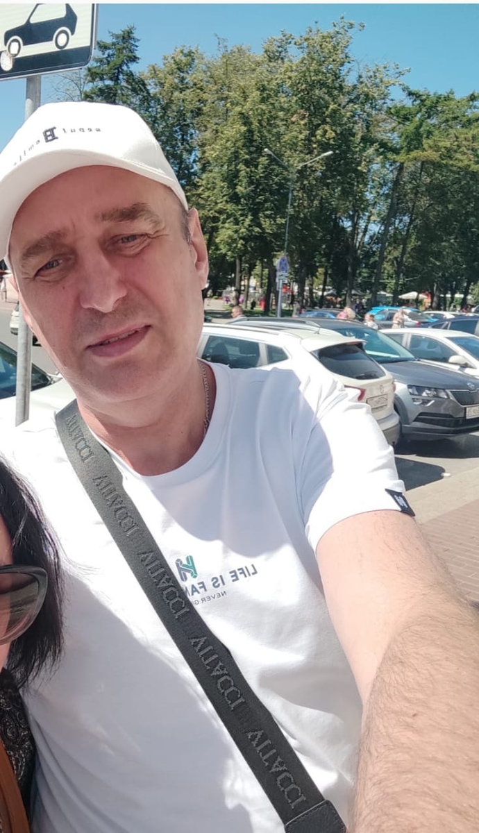 Игорь Ярош, 59 лет. 