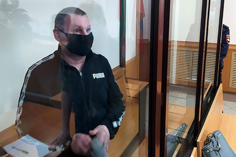    В 1998 году Ринат Фархутдинов (Ринтик) был одним из лидеров ОПГ, он возглавлял группу киллеров банды.   
Фото: «БИЗНЕС Online»