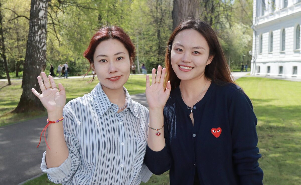 Фото предоставила Янь ПэйЯнь Пэй со студентами ТГУ, изучающими китайский язык