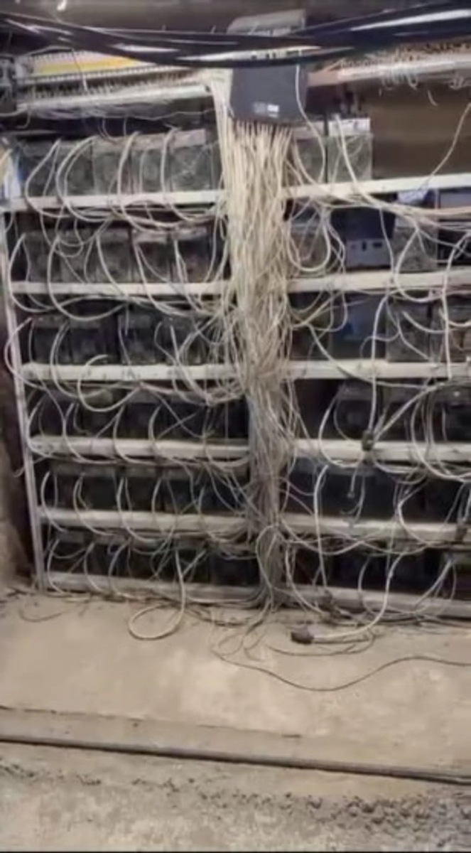    Предварительно, Яцун причастен к работе майнинговой фермы