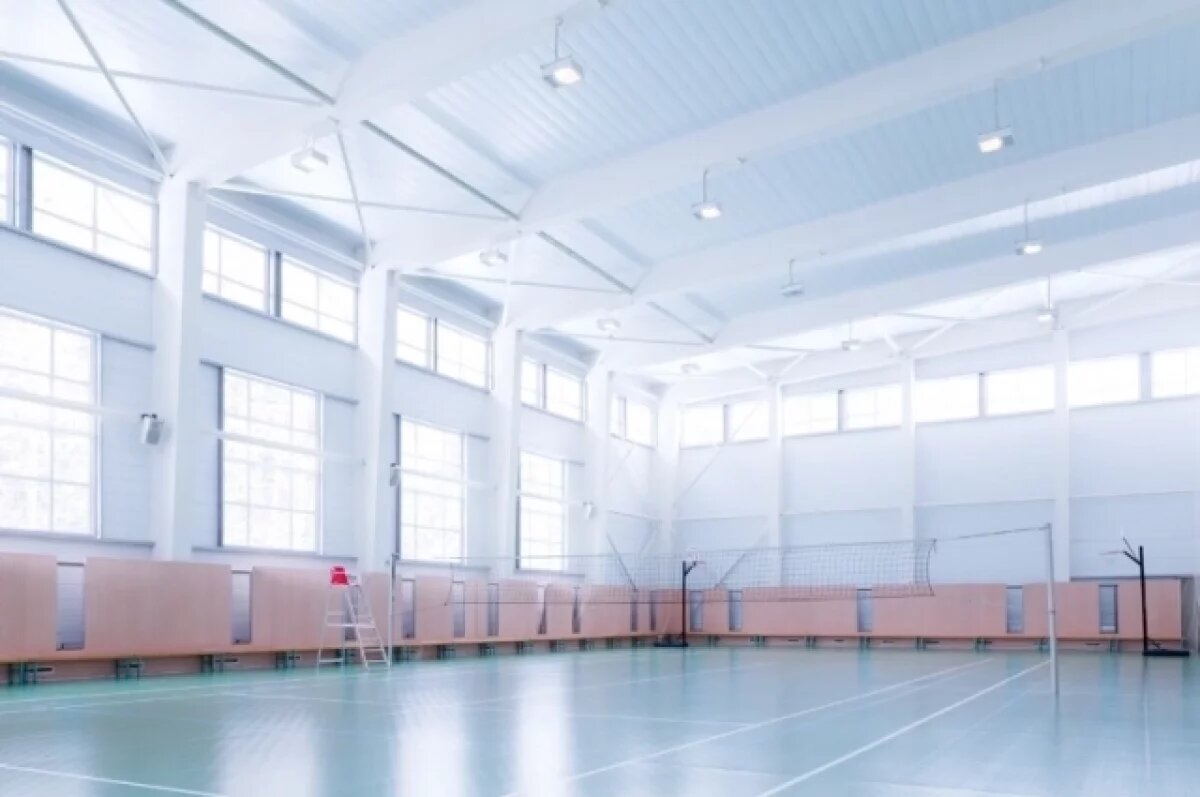    В Челябинске школьница сломала позвоночник во время кувырков на физкультуре