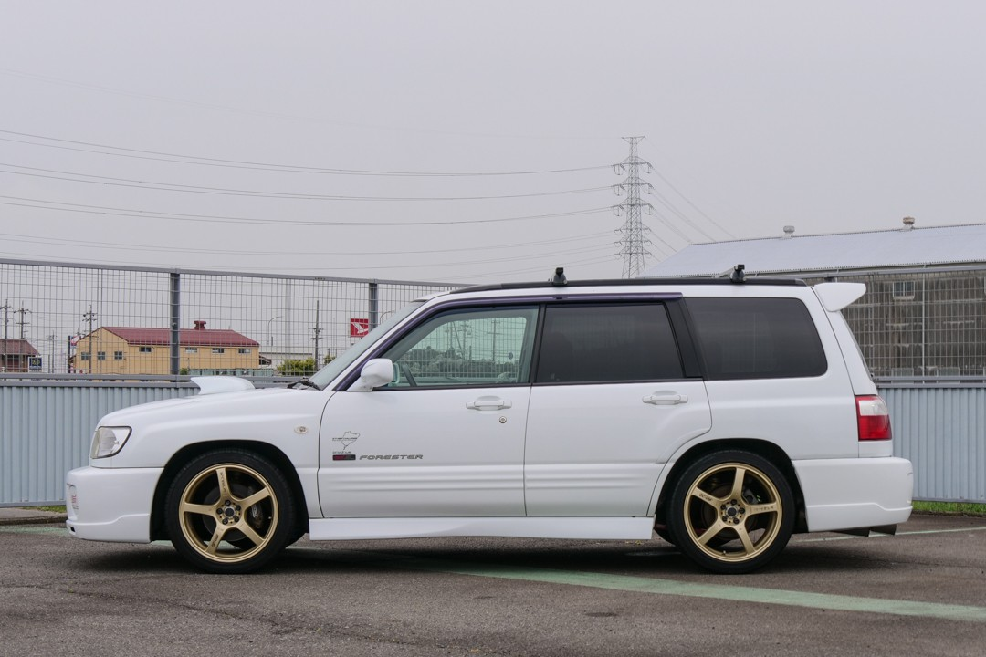 Простые линии, правильные пропорции без лишнего декора. Все гениальное в простоте. Доказано Subaru. Фото из открытых источников.