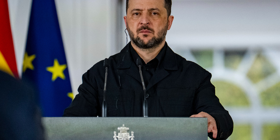 Вашингтон сдаёт Украину: Дрисколл привёз в Киев «послание поражения»