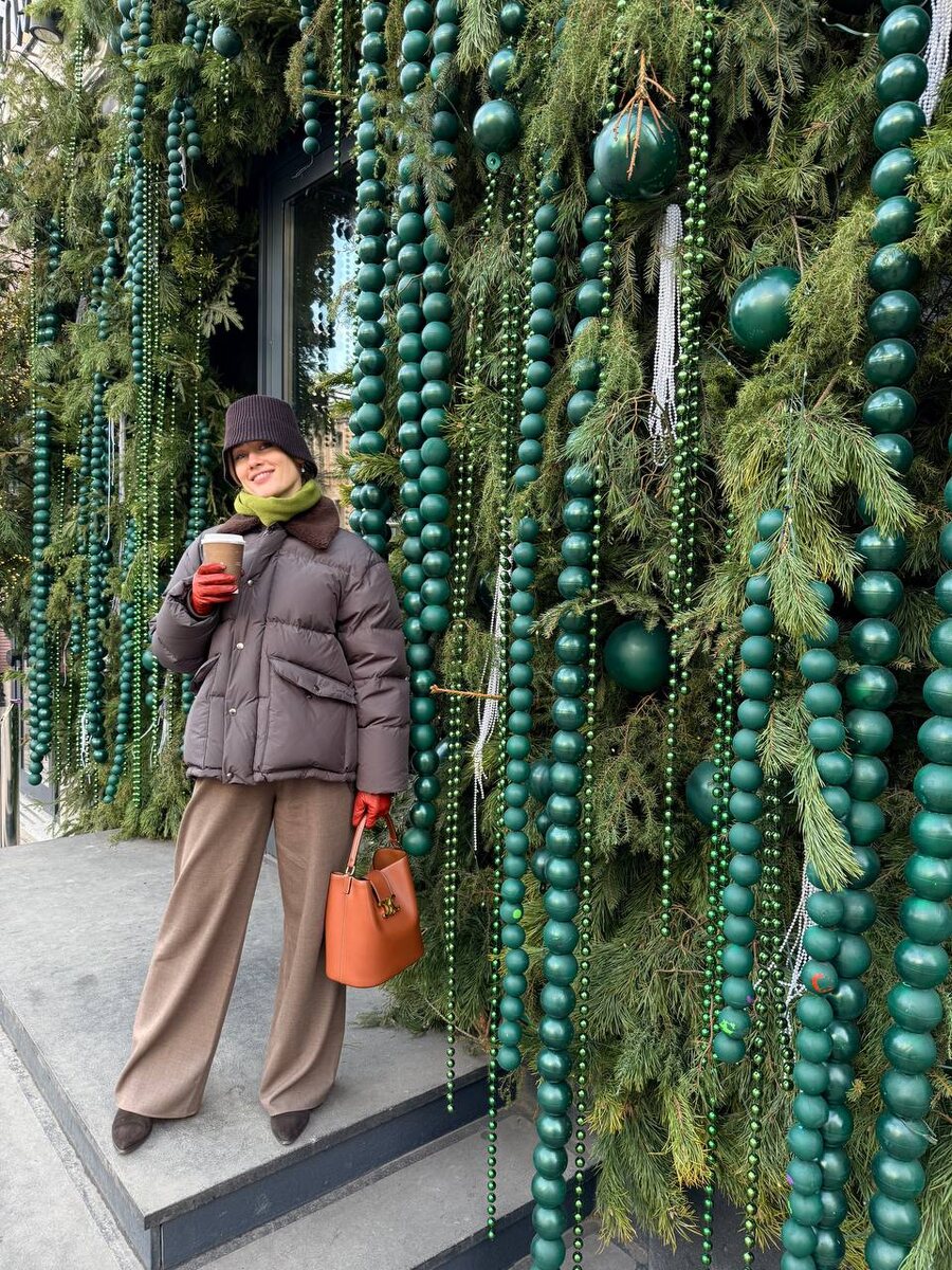 На фото: ведущая прогноза погоды на канале  ТВЦ Анастасия Ларионова