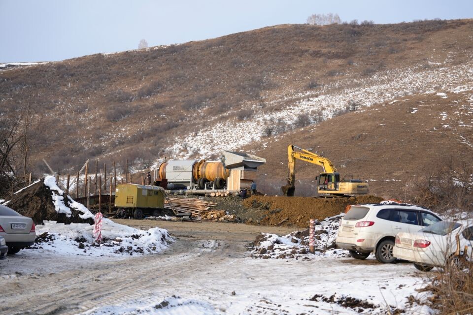    Работа техники в Солонешенском районе. Источник: Андрей Сороко/"Толк"