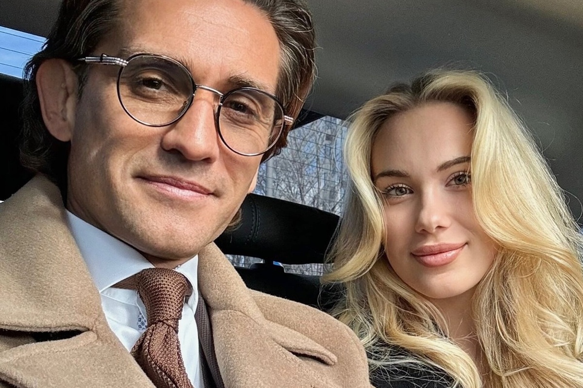     Руслан Нигматуллин после скандального развода женился на телеведущей, которая моложе его на 28 лет