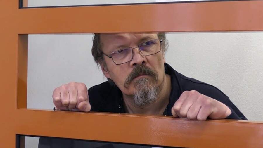 Готовивший подрыв самолета чиновника россиянин осужден на 24 года