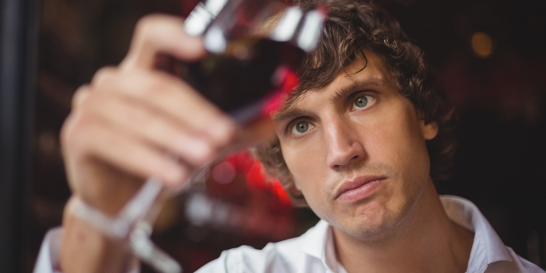 Стыд, вина и желание выпить: как работает этот треугольник