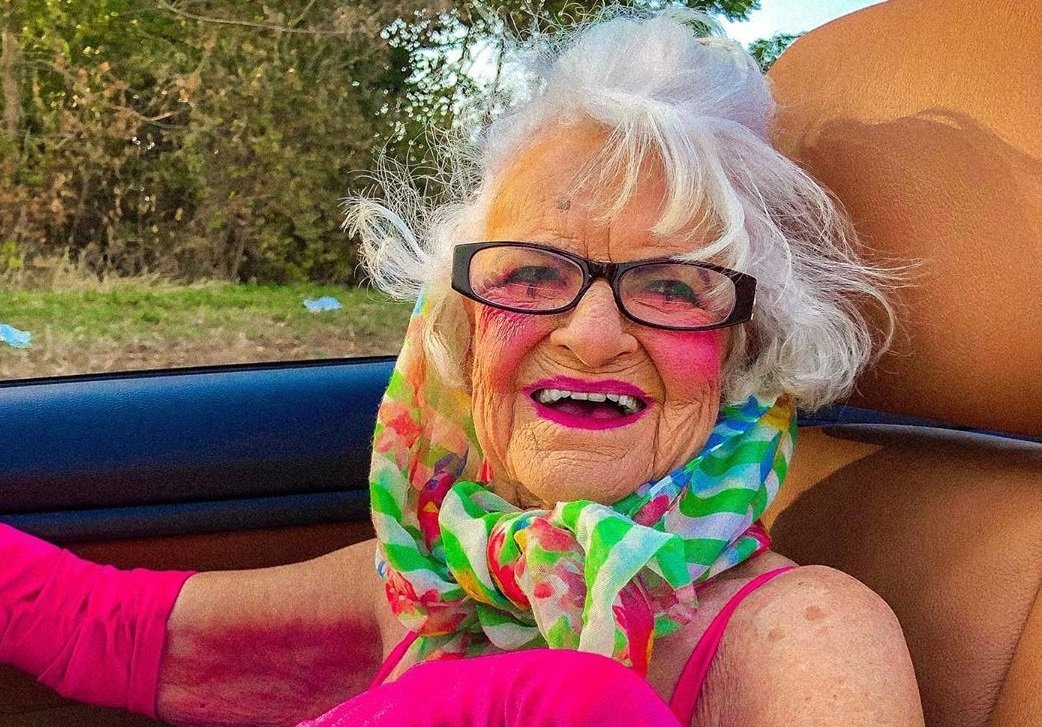 Бабка из интернета