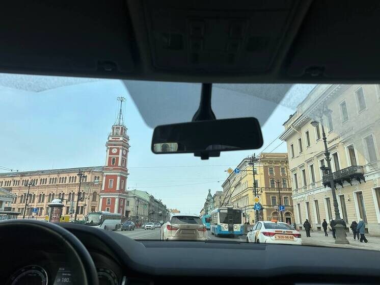     Петербург остался среди регионов с самыми короткими сроками автокредитования в топ-30. Фото: архив МК в Питере.