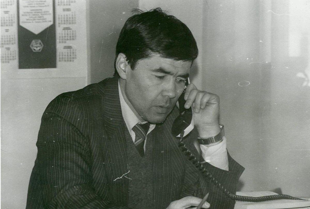 Арслан Фаритович Ахметов — известный специалист по технологии получения автомобильных бензинов с улучшенными экологическими свойствами.