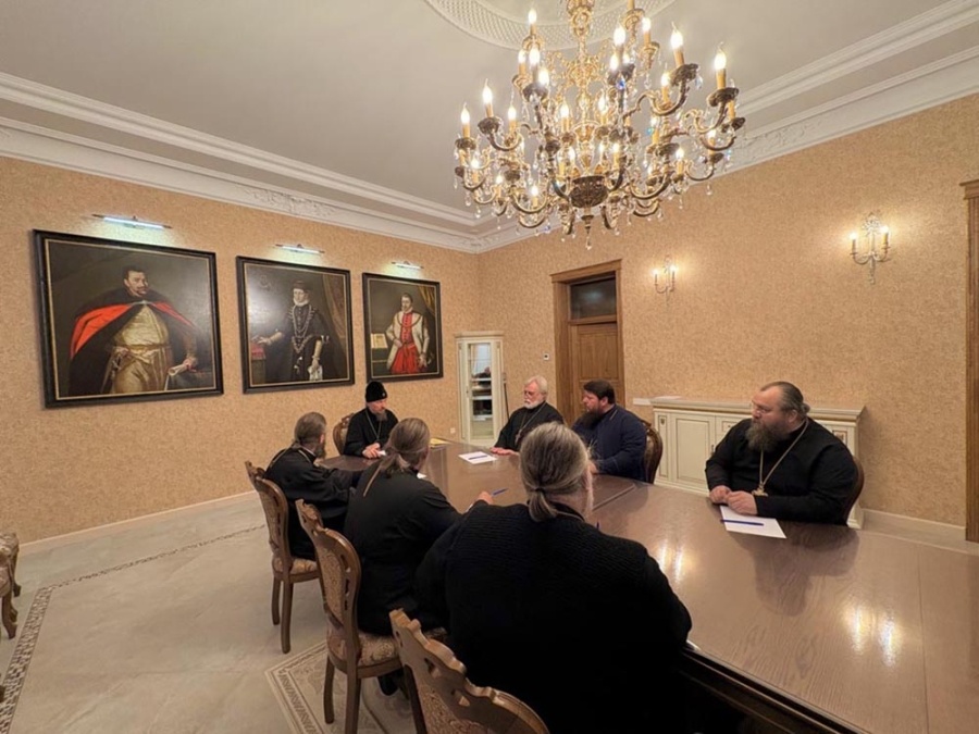     Состоялось заседание Епархиального совета Слуцкой епархии