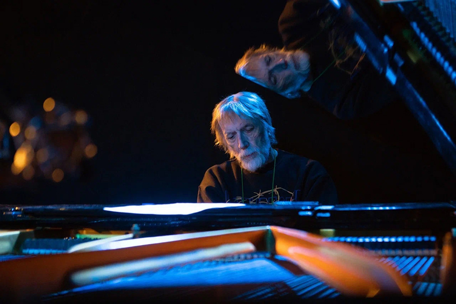     Владимир Мартынов