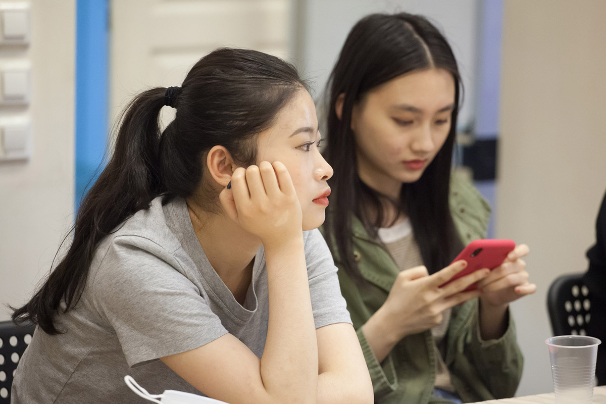    В музее интересно. Китайские студенты это подтверждают. Фото: "Республика" / Михаил Никитин