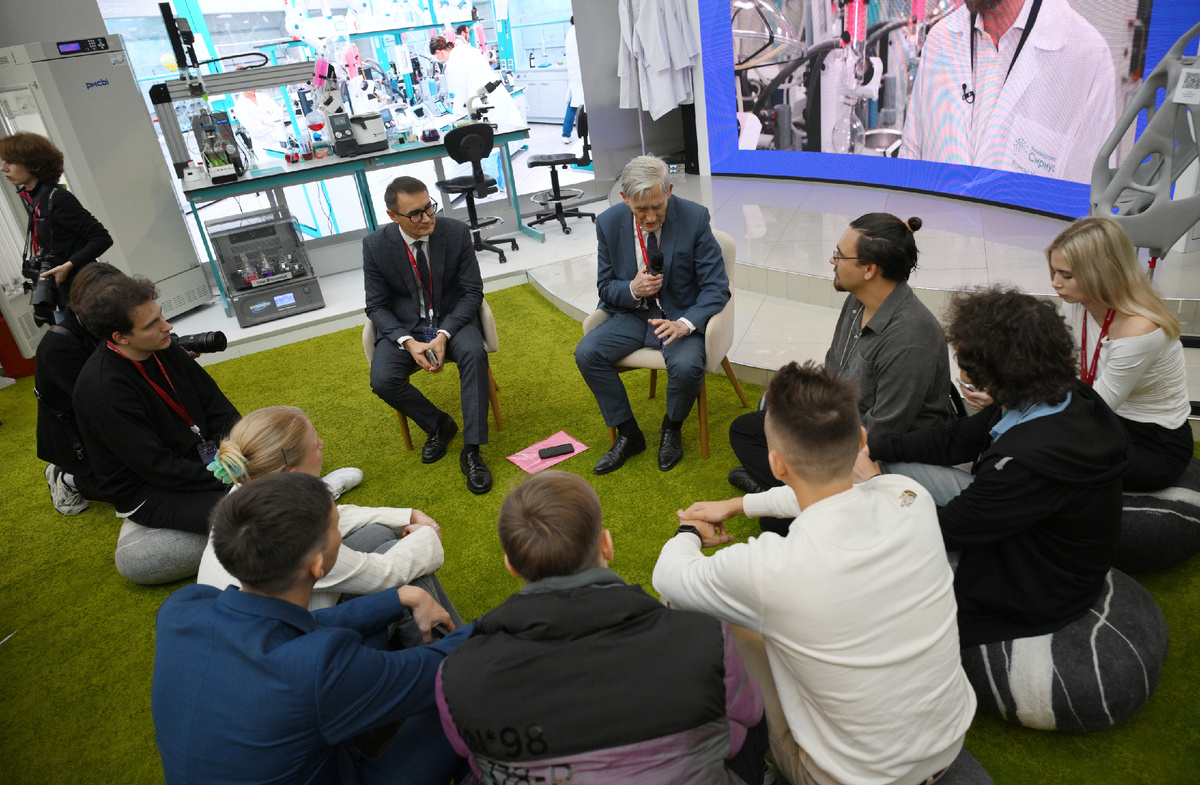 Автор фото: Владимир Астапкович, источник: Фотохост Конгресса молодых учёных, место: Федеральная территория "Сириус", Россия