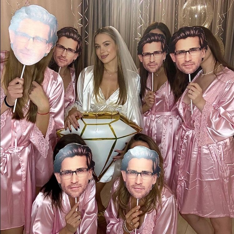 Руслан Нигматуллин показал новую жену📷
