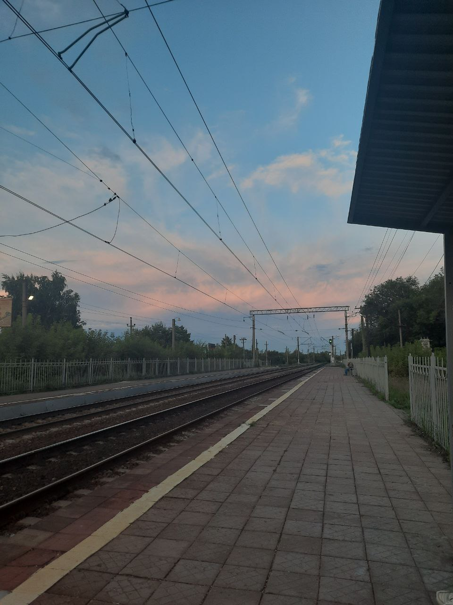 Перрон где-то в Самарской области