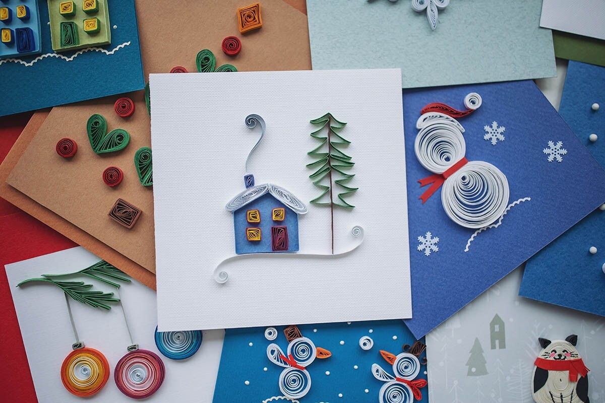 Квиллинг — одна из самых популярных техник для хэнд-мейд открыток. Источник: Greerascris / Shutterstock / FOTODOM📷
