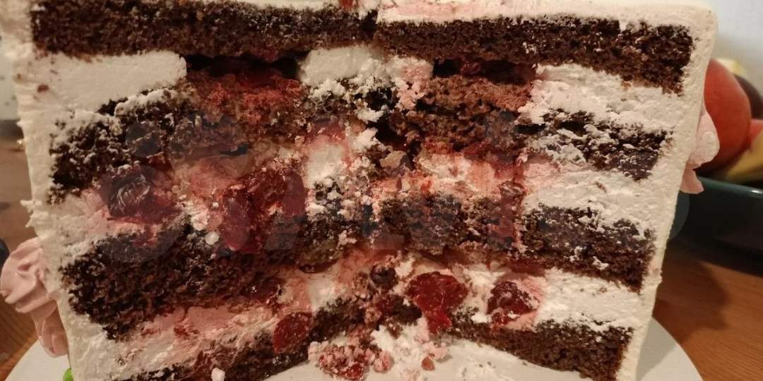 ⚡️ Гости сказали, что в торте растительные сливки и торт низкого качества