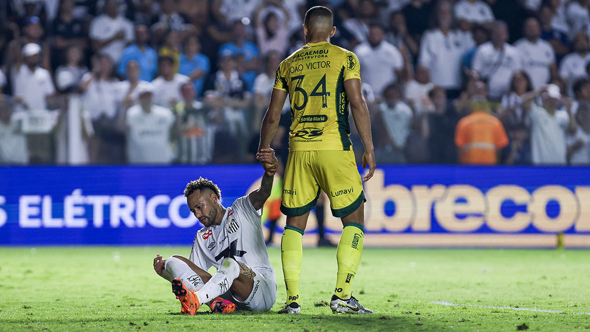    Неймар и Жоау Виктор. Getty Images