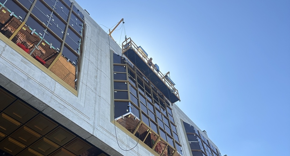 Все по науке: Главгосэкспертиза разработала сметные нормы на восстановление мраморных фасадов