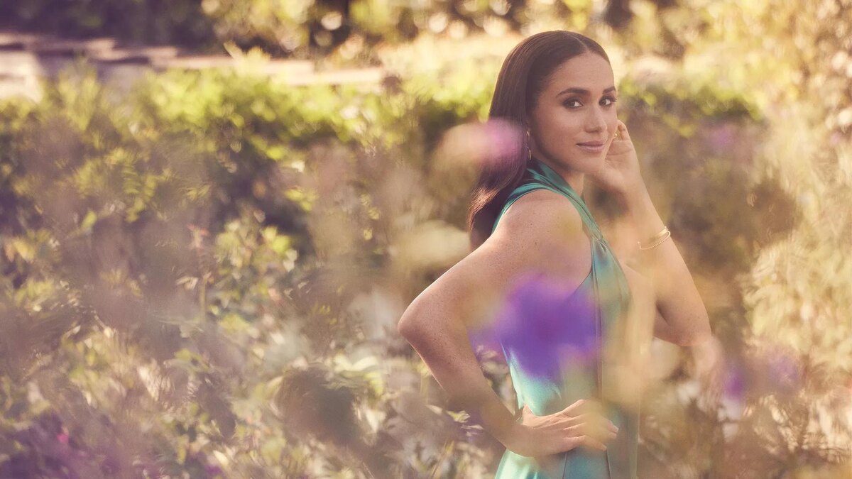    Источник: Ramona Rosales for Variety | Меган Маркл обвиняют в краже платья