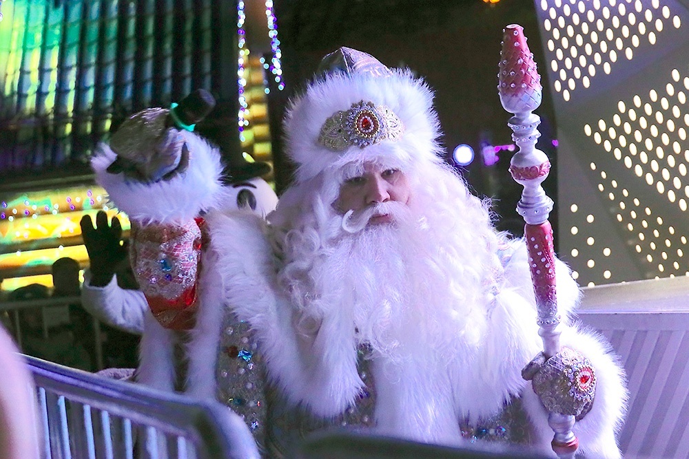    Около 65 тысяч москвичей пишут Деду Морозу каждый год. / Фото: Аркадий Колыбалов