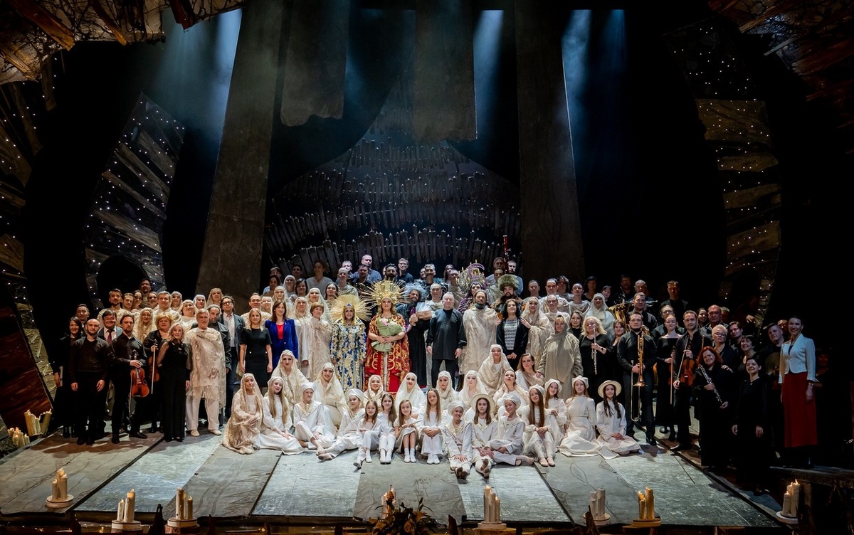    Артисты театра оперы и балета Удмуртии впервые выступили в Большом театре в Москве