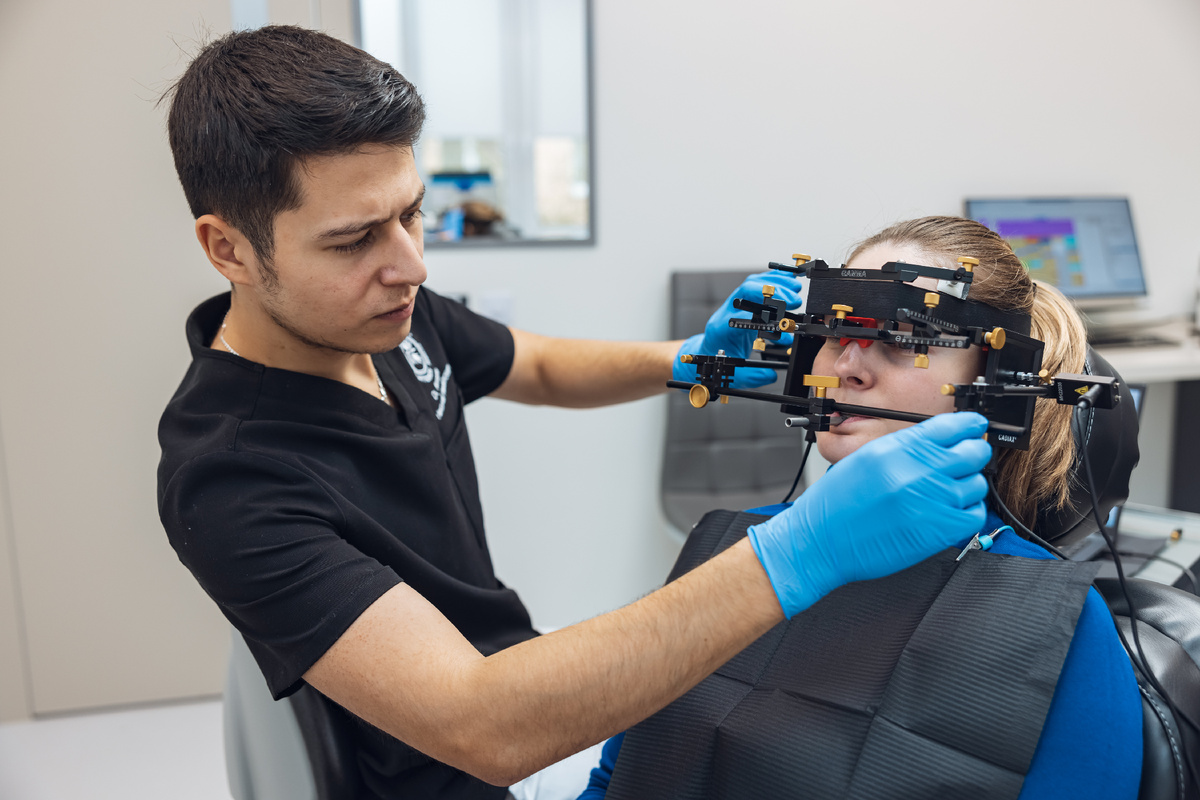 Фотография взята с сайта стоматологии Дмитрович Фэмили https://www.dmitrovich.ru/