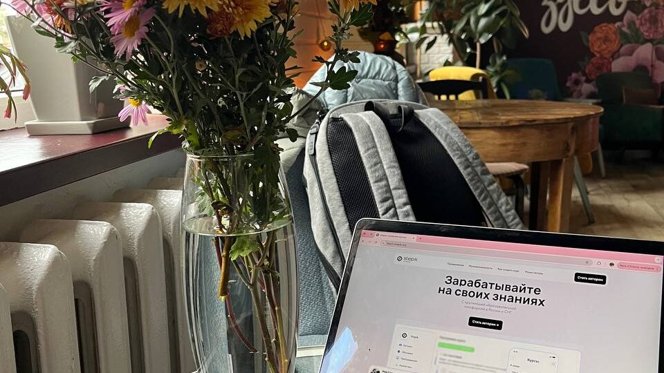 Нейросети как помощники авторам онлайн-курсов