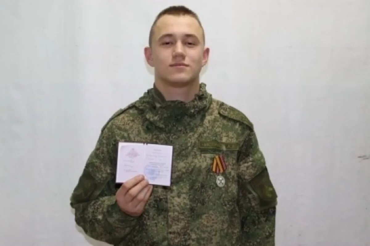    Уникальный случай: В Тверской области солдату-срочнику вручили медаль